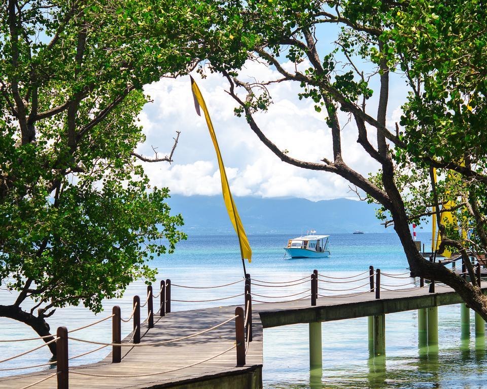 Bunaken Oasis Dive Resort And Spa Esterno foto